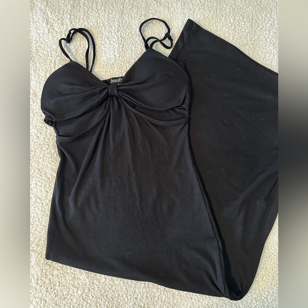 Elegant Black Midi Dress